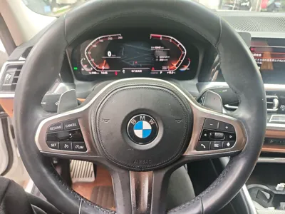 BMW 3 Series 2021, 83400 км, за 186991.74 CNY - фото 9