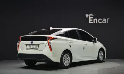 Toyota Prius 2018, 152805 км, за 10500000 KRW