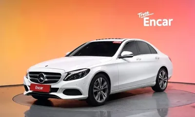 Mercedes-Benz C-Class · 2018 год