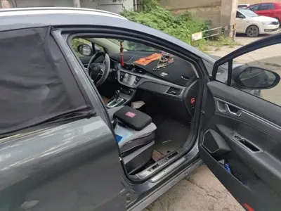 Geely Emgrand GS 2017, 68300 км, за 23800 CNY - фото 20