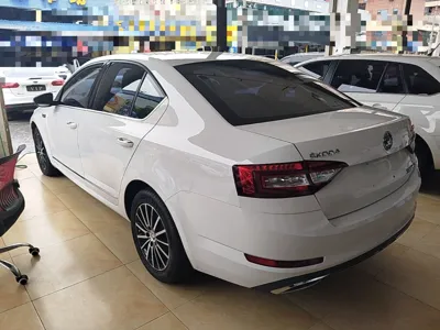 Skoda Octavia 2018, 161800 км, за 49450.89 CNY