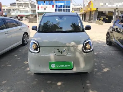 Wuling MINIEV 2025, 8100 км, за 36000 CNY