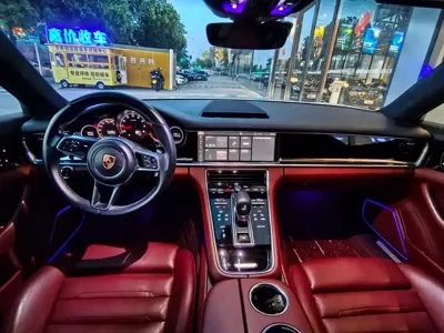 Porsche Panamera 2018, 100000 км, за 438000 CNY - фото 6