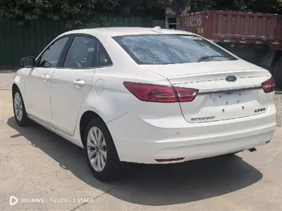 Ford Escort 2017, 140000 км, за 23000 CNY
