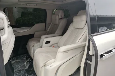 Buick GL8 New Energy 2024, 85800 км, за 230030.85 CNY - фото 17