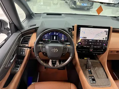 Toyota Alphard 2024, 39000 км, за 858000 CNY - фото 18