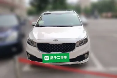 Kia Carnival 2015, 121900 км, за 65242.62 CNY