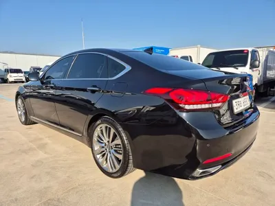 Genesis G80 2018, 76649 км, за 24500000 KRW