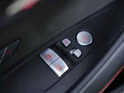 BMW M4 2025, 16700 км, за 918000 CNY - фото 32