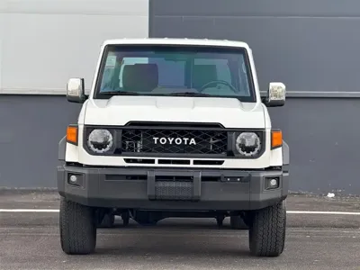 Toyota Land Cruiser 2024, 43000 км, за 528500 CNY