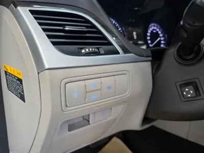 Hyundai Genesis 2015, 109427 км, за 9500000 KRW - фото 12
