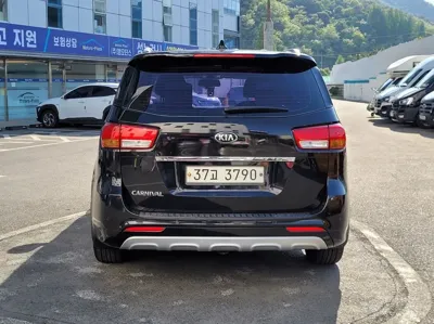 Kia Canival 2015, 74527 км, за 9890000 KRW