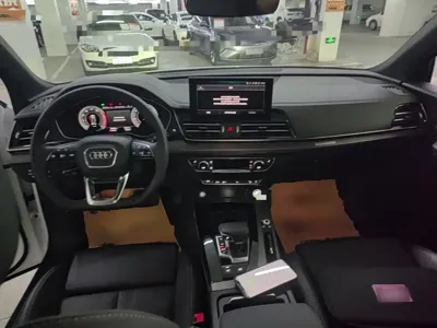 Audi Q5L 2024, 33900 км, за 207900 CNY - фото 10