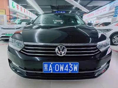 Volkswagen Magotan 2019, 130000 км, за 85800 CNY