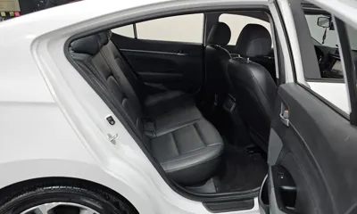 Hyundai Avante 2018, 66606 км, за 11500000 KRW - фото 11