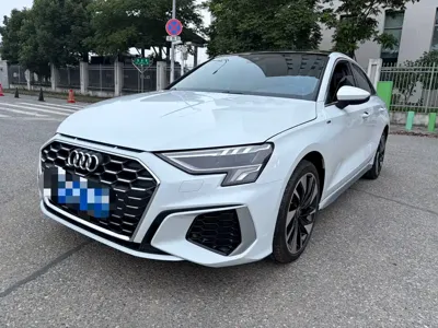 Audi A3 · 2022 год
