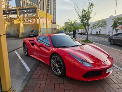 Ferrari 488 2019, 15000 км, за 232000000 KRW - фото 5