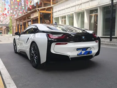 BMW i8 2017, 45000 км, за 458000 CNY