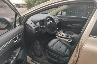 Geely Auto Emgrand GS 2016, 133600 км, за 30312.15 CNY - фото 18
