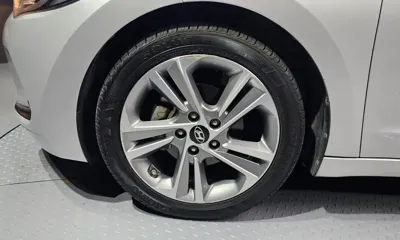 Hyundai Avante 2017, 129898 км, за 8300000 KRW - фото 5