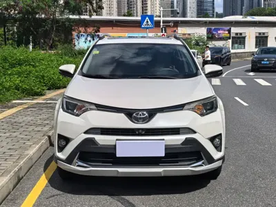 Toyota RAV4 2017, 93000 км, за 63800 CNY - фото 18