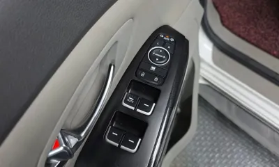 Kia Canival 2015, 196049 км, за 8900000 KRW - фото 11