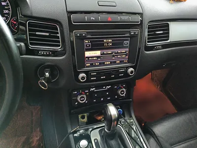 Volkswagen Touareg 2017, 94400 км, за 128950.68 CNY - фото 12