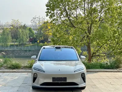 Nio ET5 2023, 90000 км, за 112000 CNY