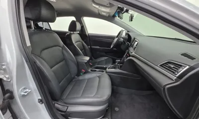 Hyundai Avante 2016, 184162 км, за 7400000 KRW - фото 10