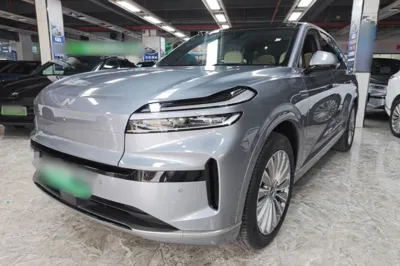 ONVO Luxeed L90 · 2025 год