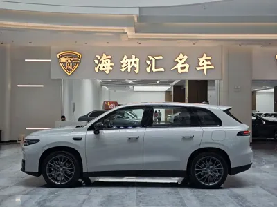 Leapmotor Leapmotor C10 2026, 2500 км, за 125800 CNY