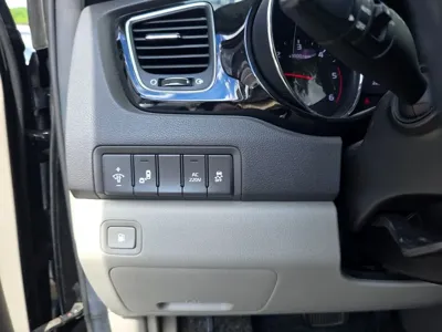 Kia Canival 2018, 162145 км, за 9500000 KRW - фото 14