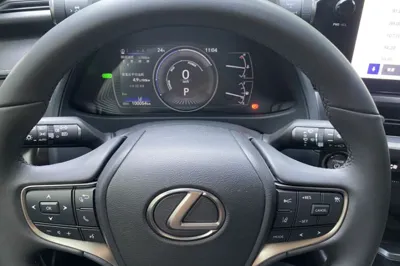 Lexus UX 2022, 100100 км, за 159561.94 CNY - фото 21
