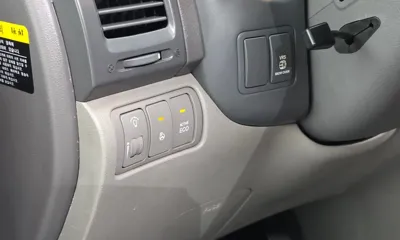 Kia Canival 2012, 159116 км, за 9500000 KRW - фото 15