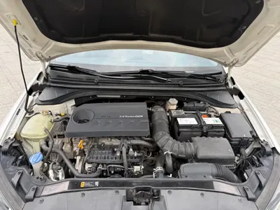 Hyundai Elantra 2019, 50000 км, за 39800 CNY - фото 14