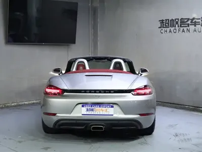 Porsche 718 2024, 12000 км, за 468000 CNY