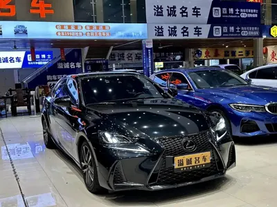 Lexus IS 2018, 110000 км, за 136800 CNY - фото 3