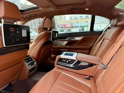 BMW 7 Series 2018, 90000 км, за 228000 CNY - фото 5
