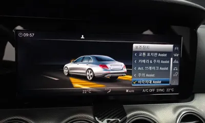 Mercedes-Benz E-Class 2018, 71374 км, за 21900000 KRW - фото 16