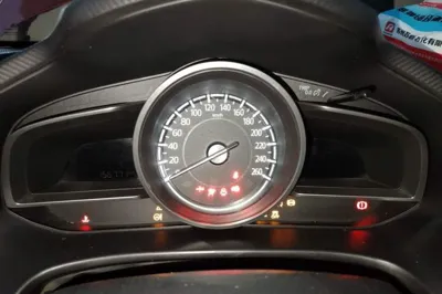 Mazda Mazda 3 Axela 2017, 156700 км, за 33394.62 CNY - фото 12