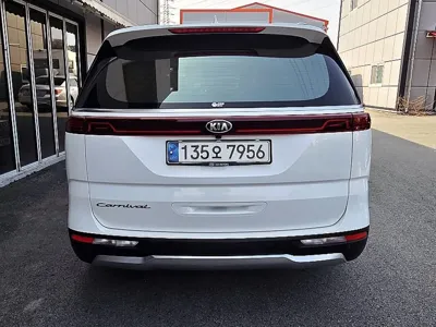 Kia Canival 2021, 12790 км, за 34800000 KRW