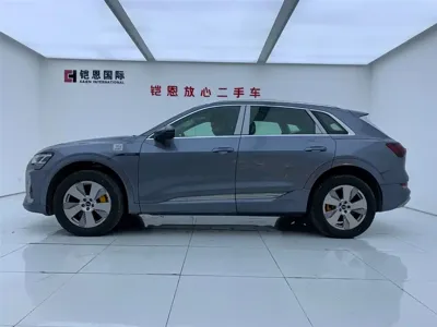 Audi e-tron 2026, 100 км, за 199800 CNY