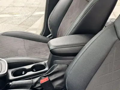 Ford Escort 2020, 60000 км, за 33800 CNY - фото 36