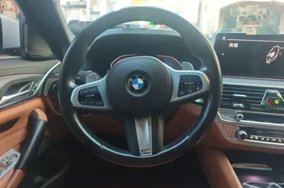 BMW 5 Series 2021, 73000 км, за 223598.81 CNY - фото 9
