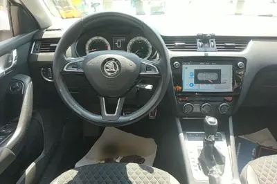Skoda Octavia 2018, 78300 км, за 53146.52 CNY - фото 16