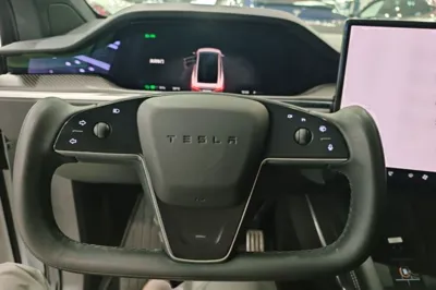 Tesla Model X 2023, 48700 км, за 624597.42 CNY - фото 14