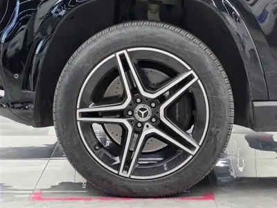 Mercedes-Benz GLS 2023, 43700 км, за 599800 CNY