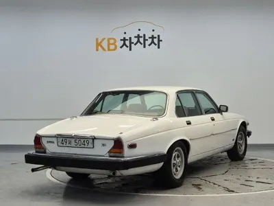 Jaguar XJ 1986, 123000 км, за 57000000 KRW