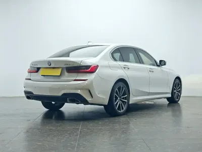 BMW 3 Series 2020, 90200 км, за 123900 CNY