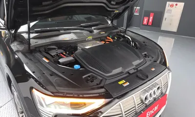 Audi e-tron 2020, 69673 км, за 43300000 KRW - фото 6